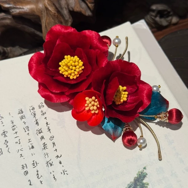 红色牡丹花边夹 非遗手工绒花发饰边夹日常百搭头饰发饰