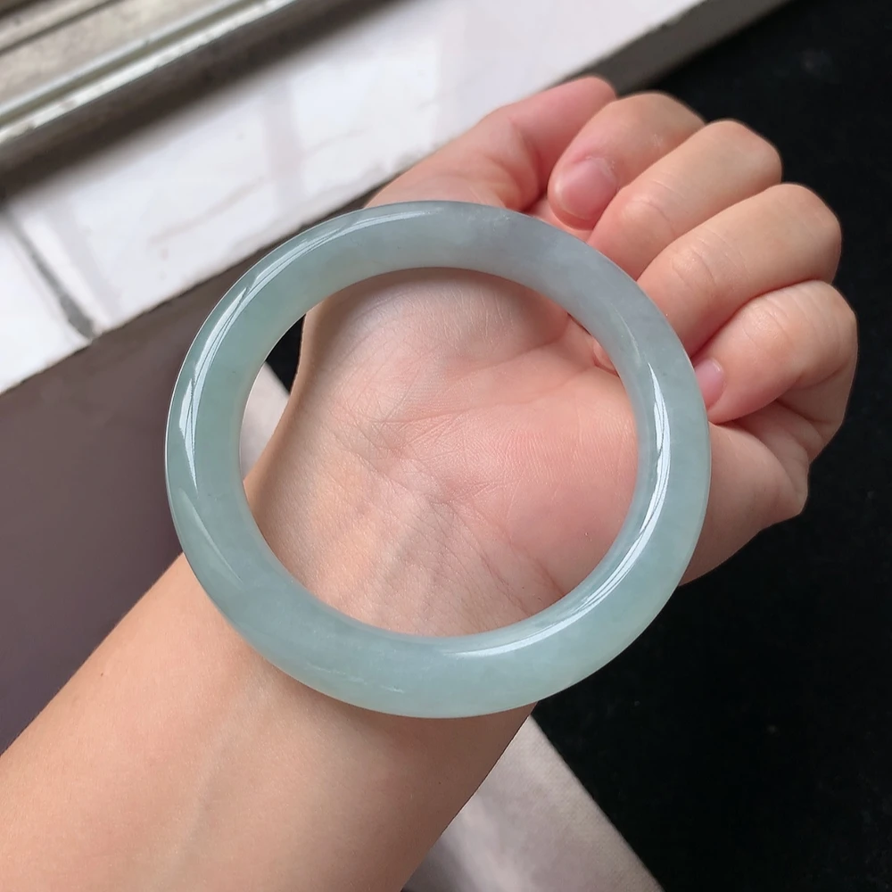 1528号 缅甸天然A货翡翠手镯53/54圈口满色浅绿圆条手镯