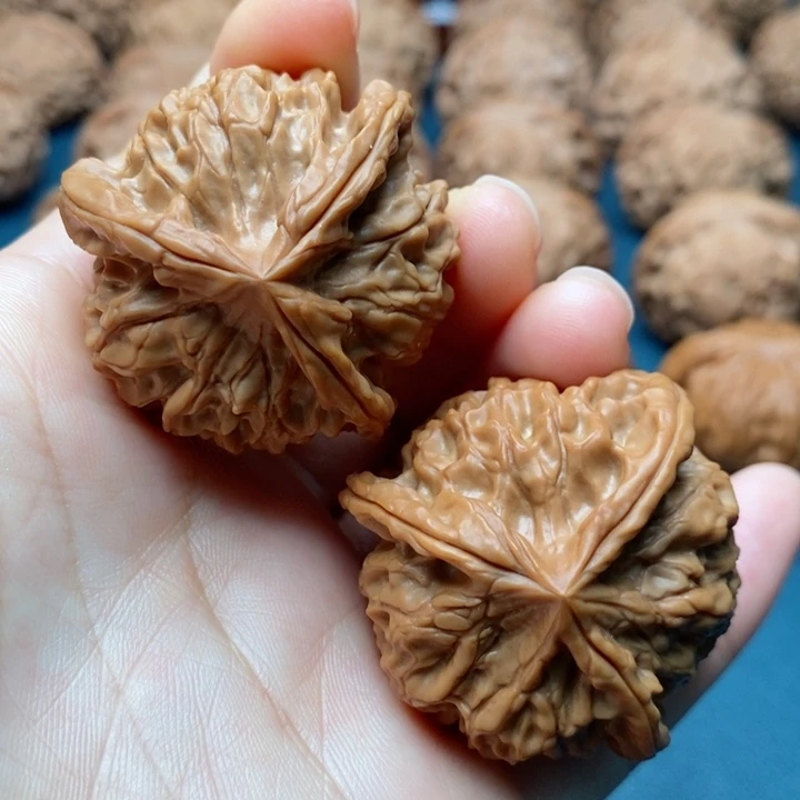 文玩核桃把件商*山三棱