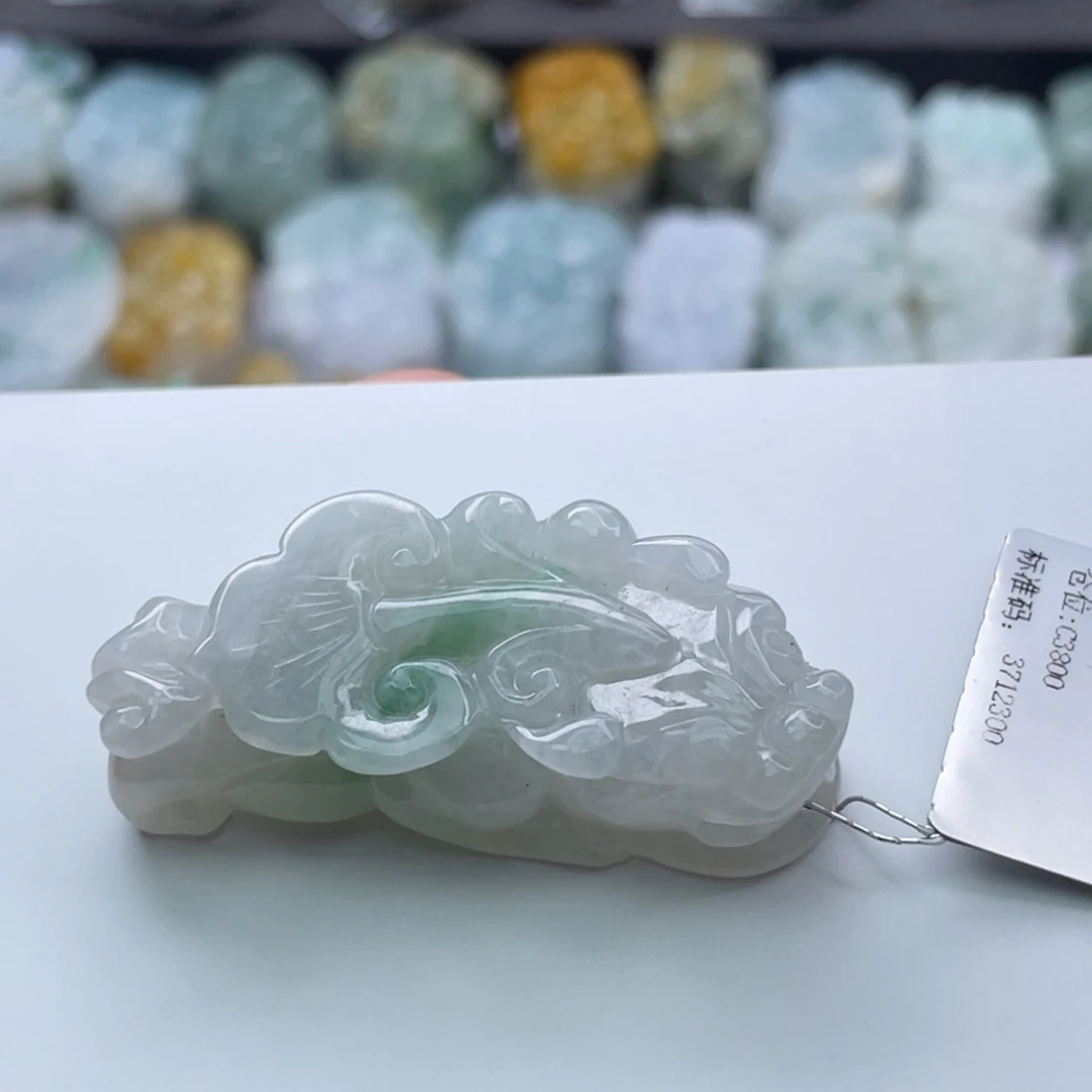 翡翠颈饰未镶嵌貔貅