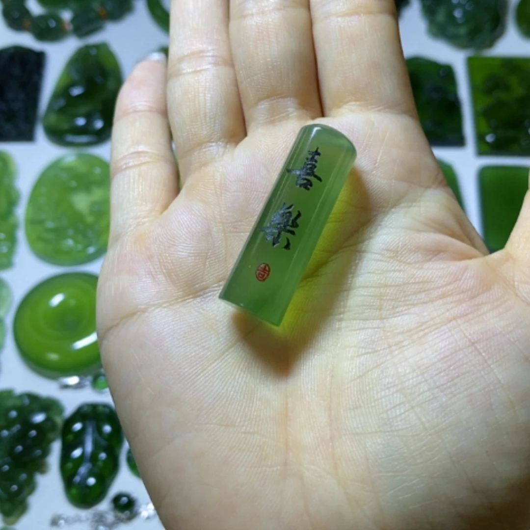 【闪购商品】未镶嵌蛇纹石玉颈饰