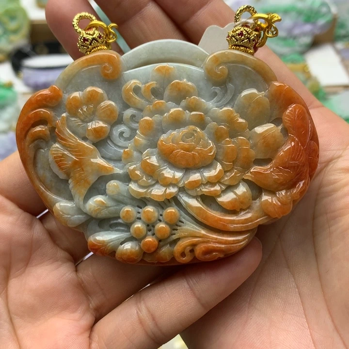 翡翠颈饰未镶嵌翡翠