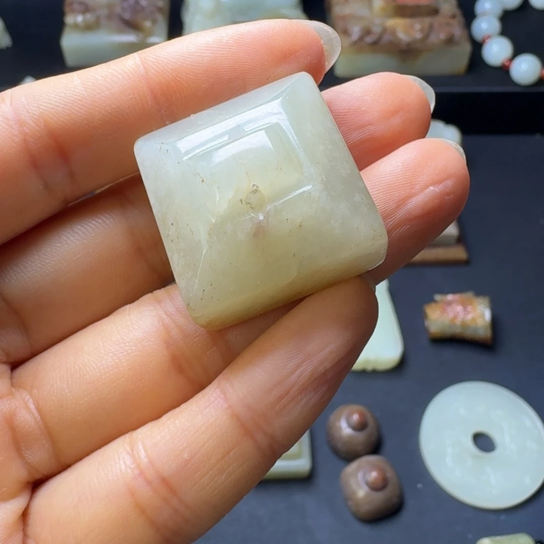 和田玉未镶嵌挂件瓒****歌