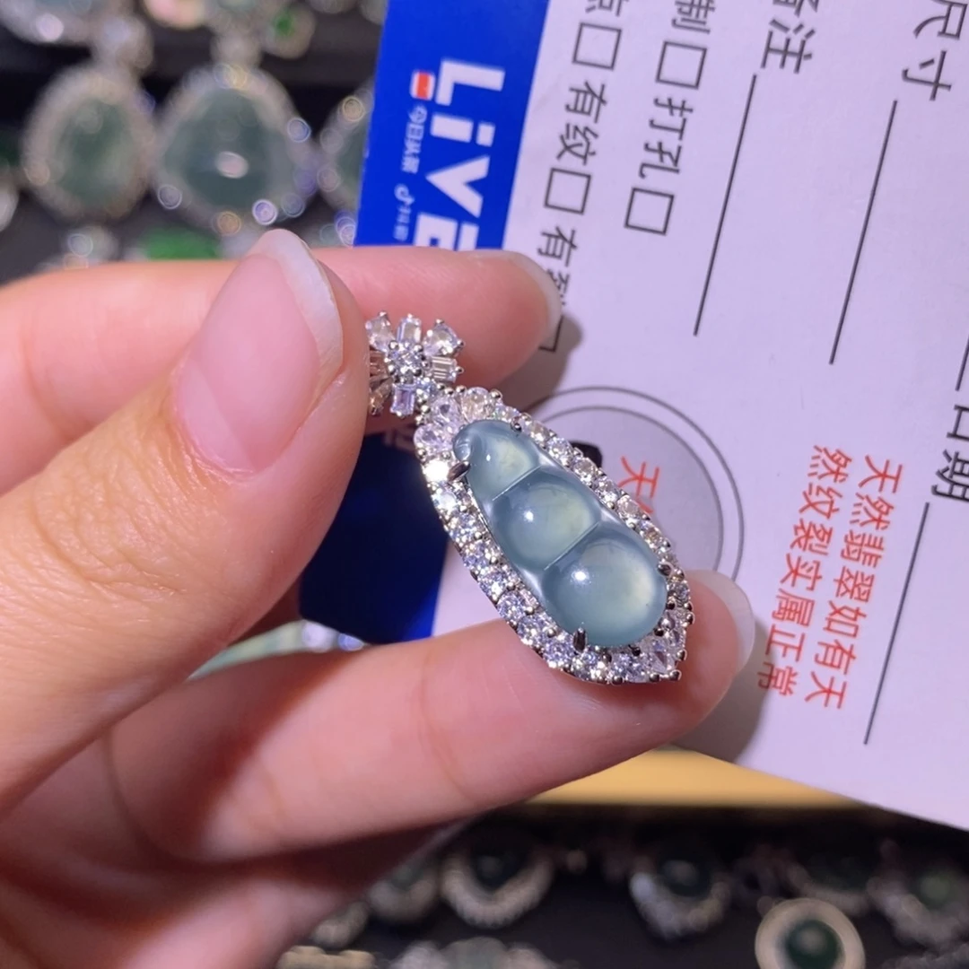 翡翠未镶嵌颈饰天然
