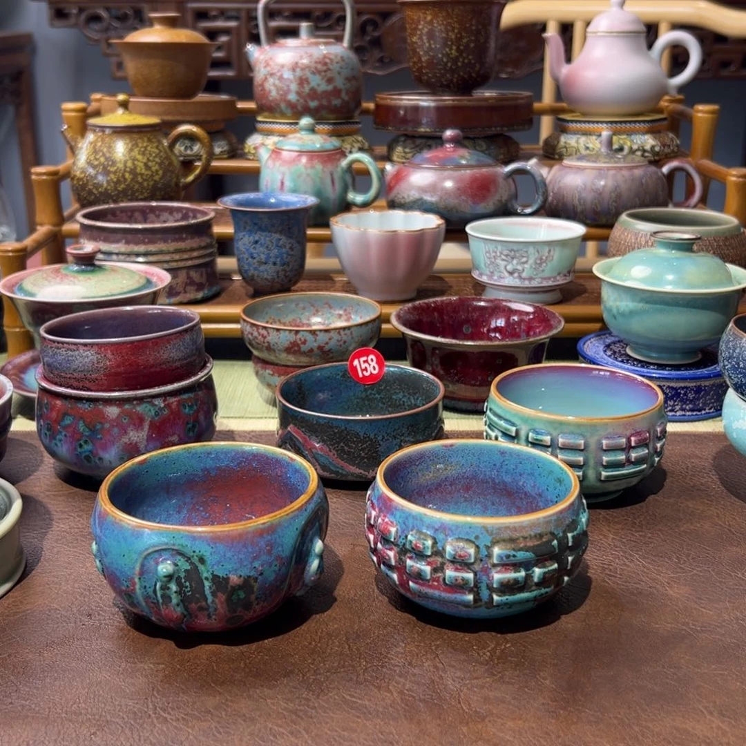 菲***）钧瓷的制作工艺和工艺都是非常