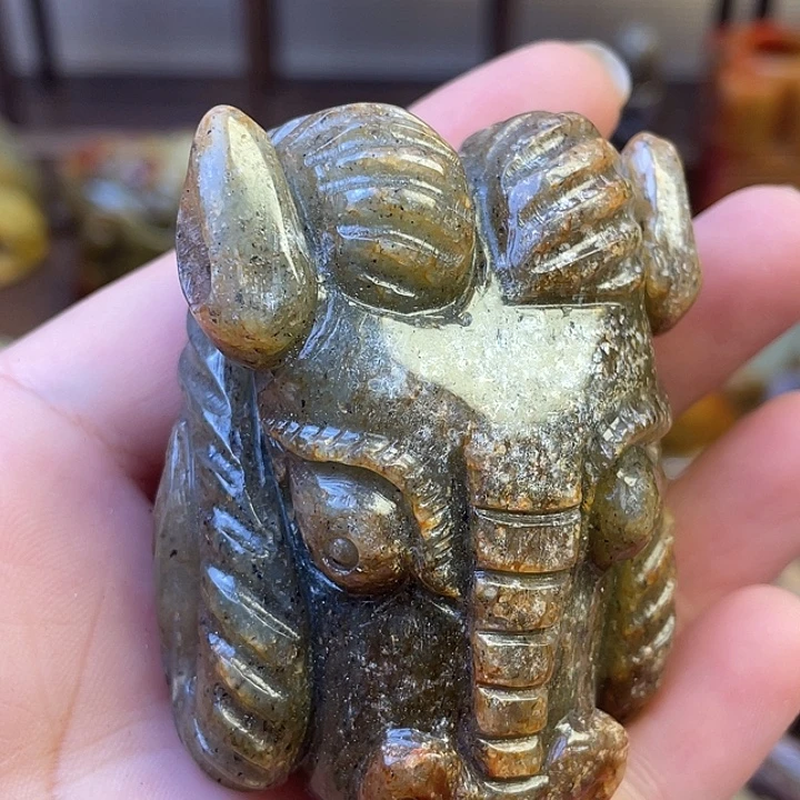 未镶嵌和田玉（糖玉）挂件