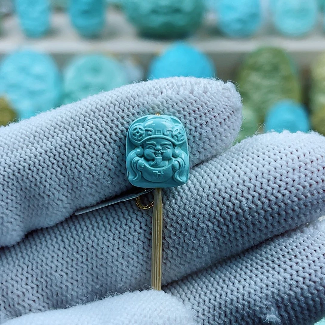 绿松石未镶嵌珠宝奇石