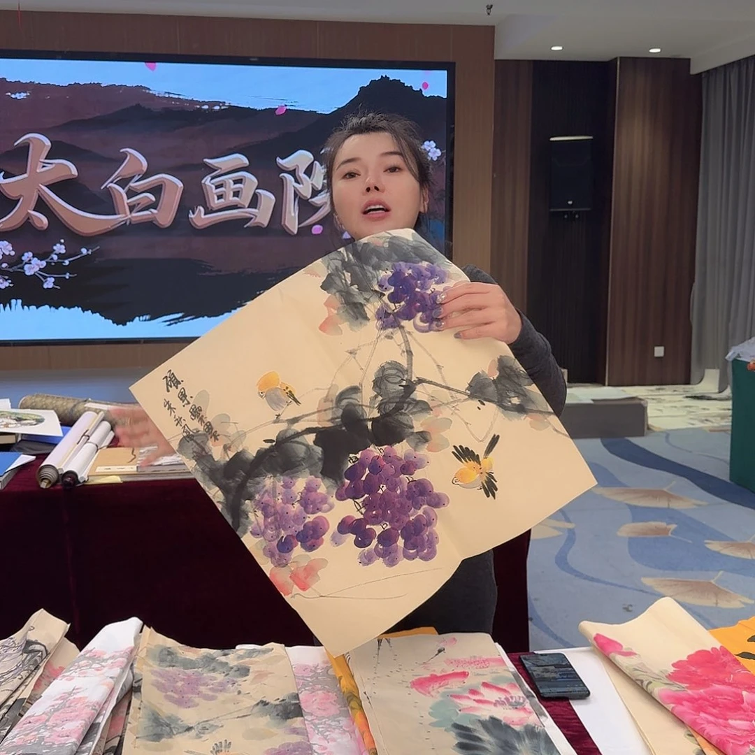 国画美女国画福利专场
