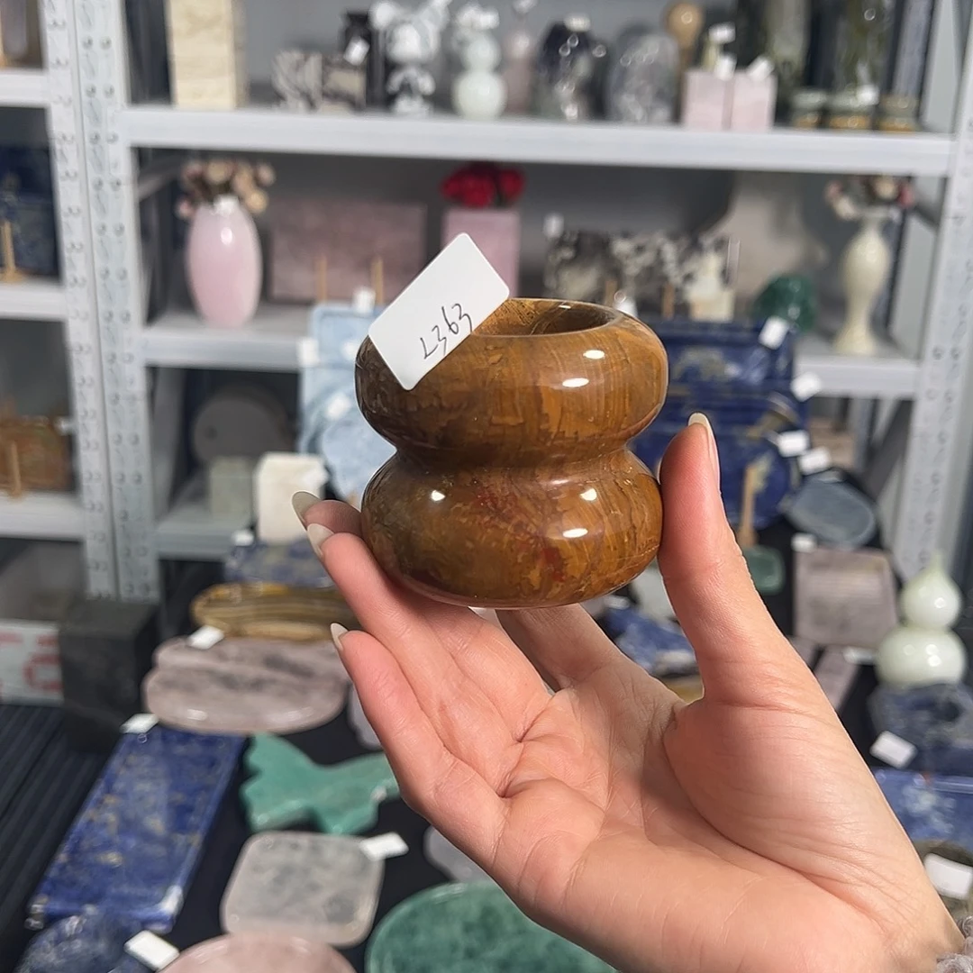 石材古青甜甜圈烛台。  363