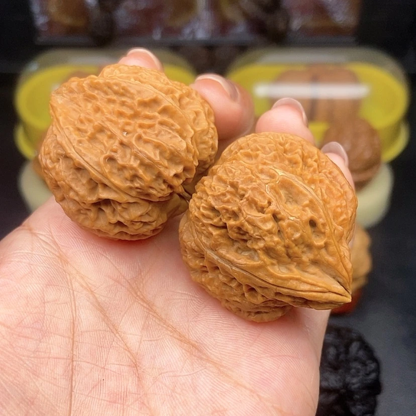 【闪购商品】文玩核桃把件37尺异形生命