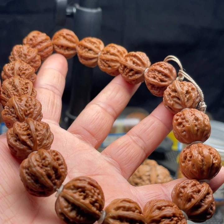 文玩核桃把件手持