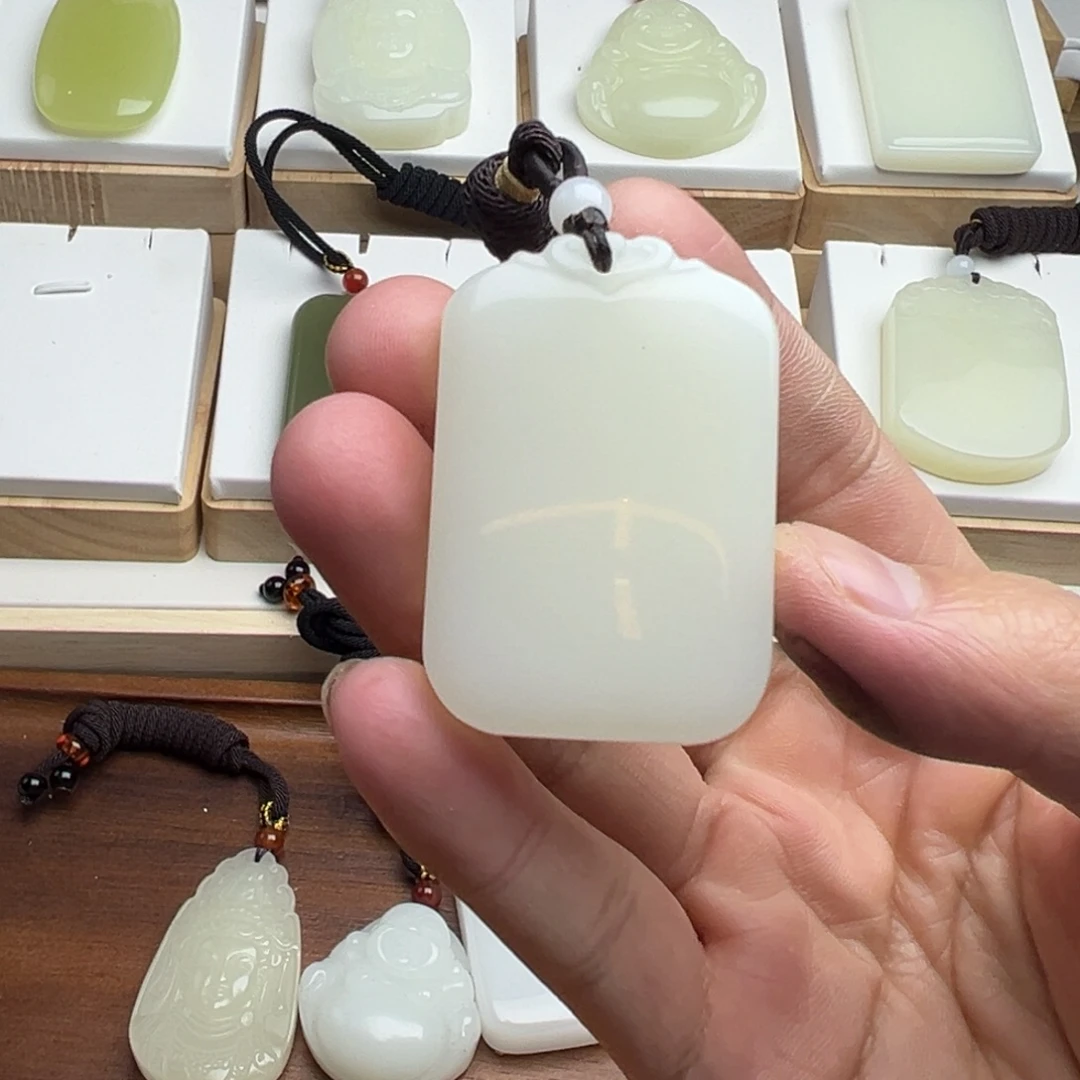 和田玉未镶嵌挂件