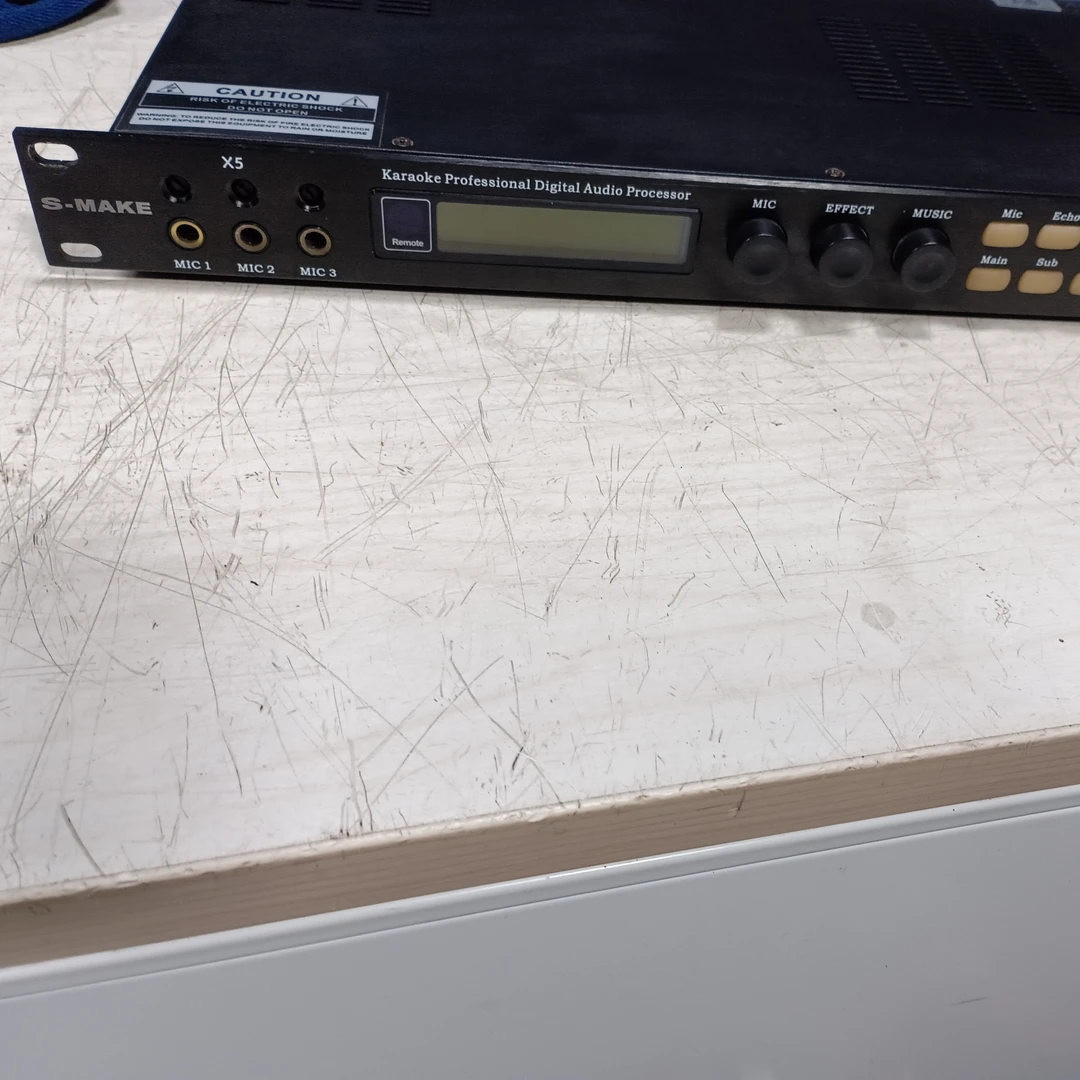 不包邮，正常使用，斯马效果器