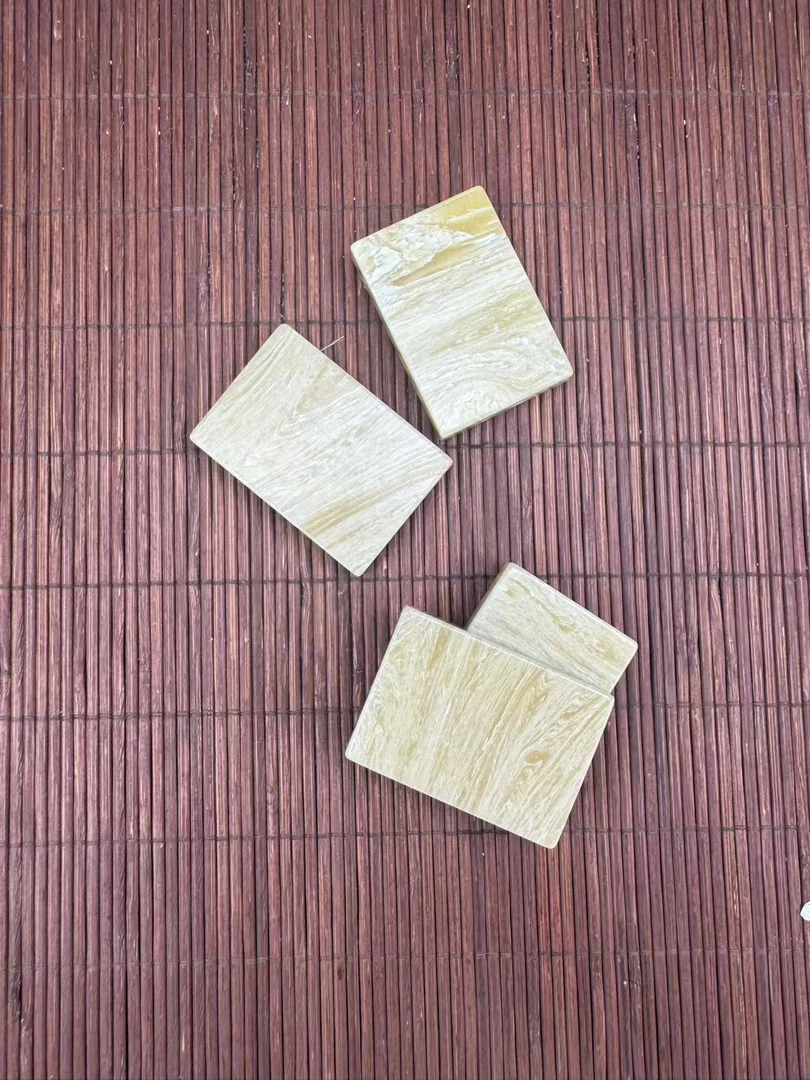 1398 北极牛高级花梨木无事牌吊坠 特色工艺品