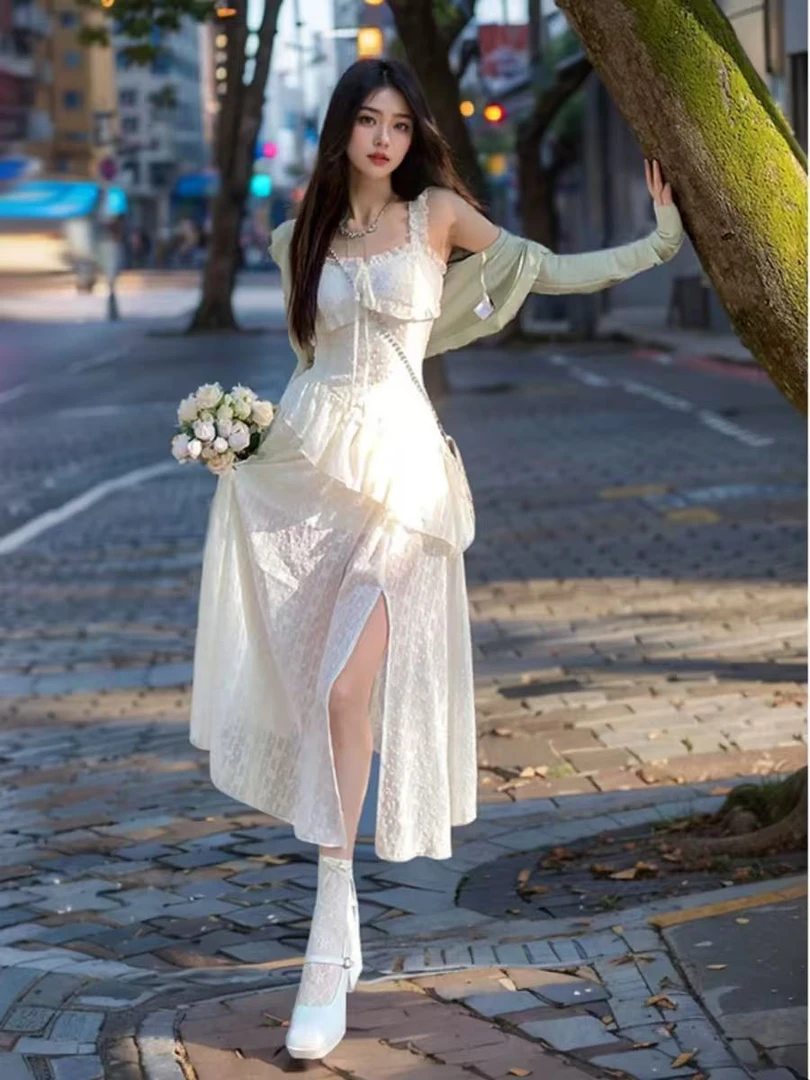 A11-1米白色“刺绣系带”吊带连衣裙（841）