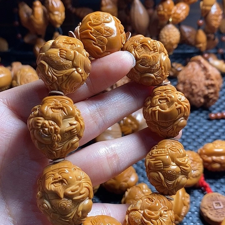 吊坠橄榄核N*C精品八方