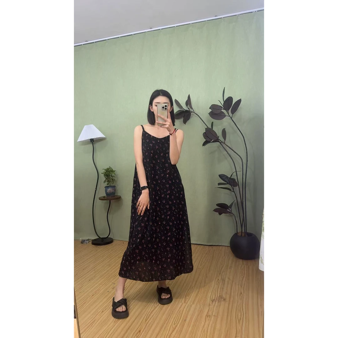 【粉玫瑰吊带裙】调节肩带开叉设计师连衣裙显瘦百搭休闲时尚印花