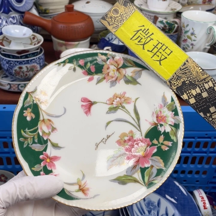 他家瓷器真美…开播了