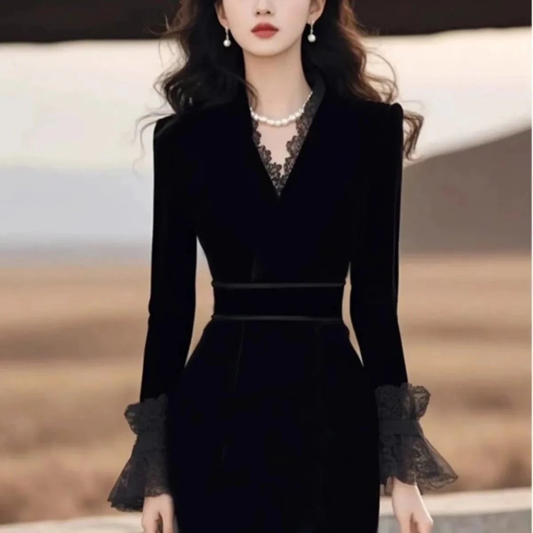 冬季绝美礼服气质女神范轻奢高级感超好看黑色丝绒连衣裙