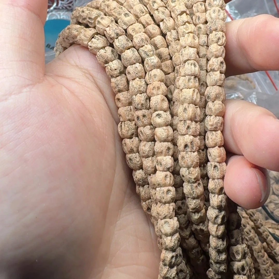 柏香籽/百香籽吊坠