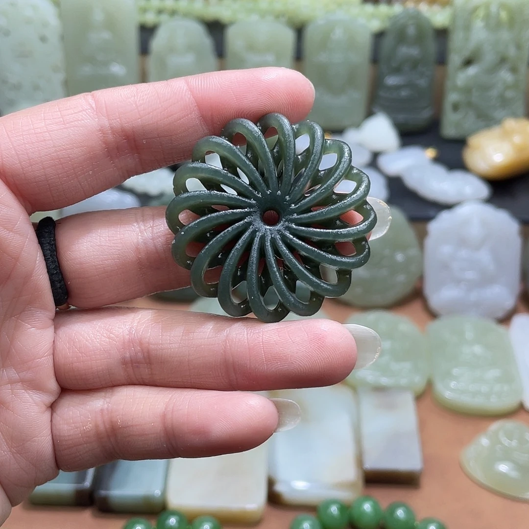 和田玉未镶嵌吊坠(不含链)