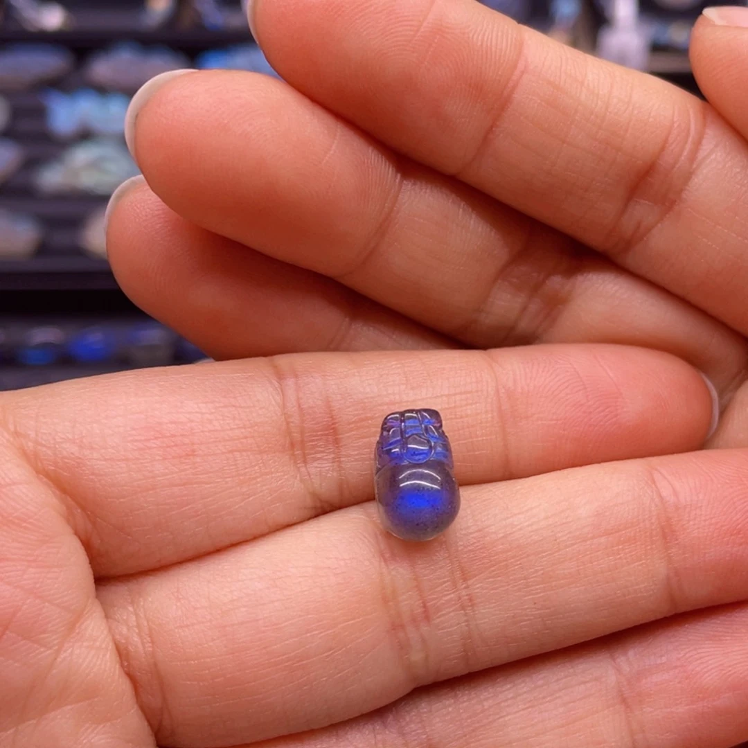 长石裸石?****貔貅