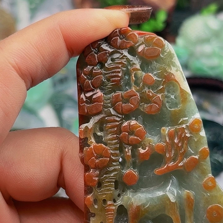 翡翠未镶嵌颈饰挂件