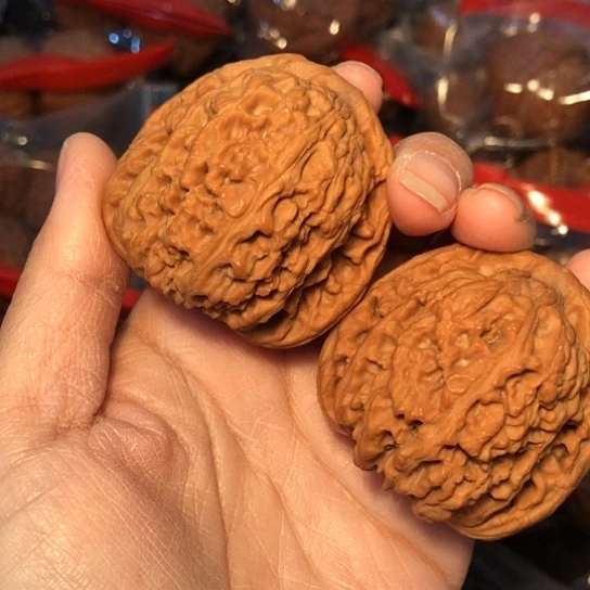 文玩核桃吊坠维*工南疆石47