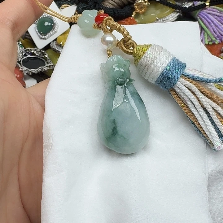 颈饰未镶嵌翡翠翡翠
