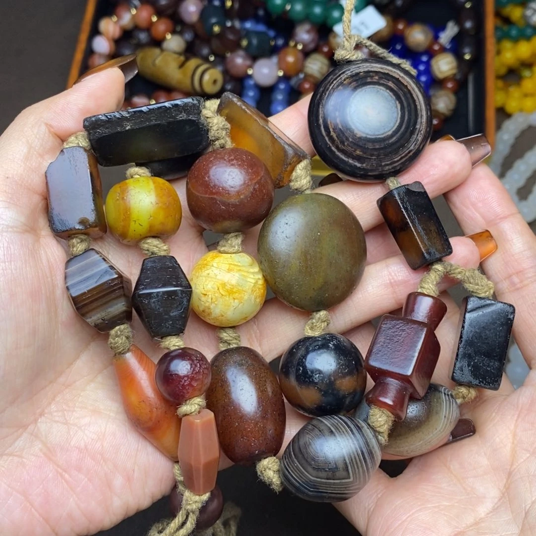 玛瑙/玉髓颈饰未镶嵌