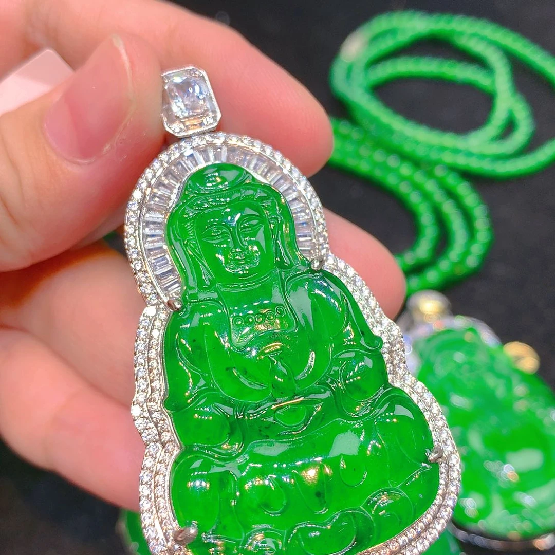 翡翠未镶嵌颈饰翡翠