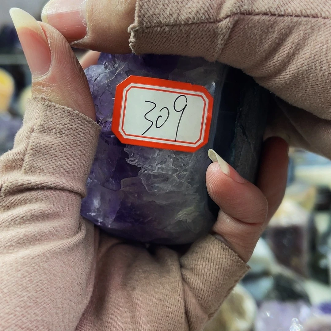 水晶随形摆件未镶嵌李****葵