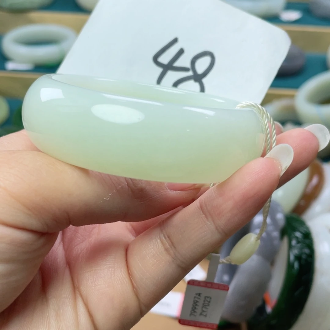 未镶嵌手镯和田玉圈口55