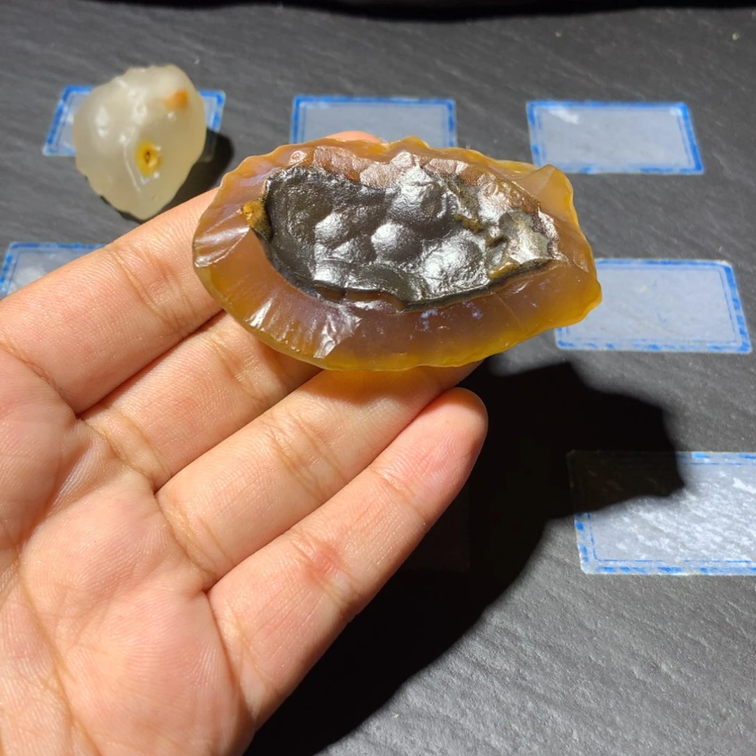 玛瑙/玉髓原石合金