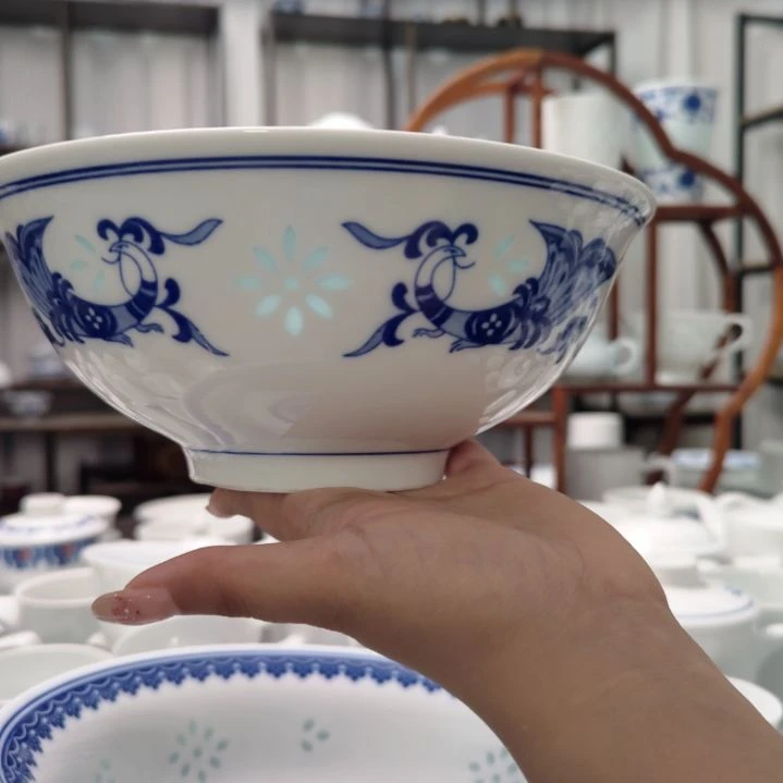 瓷孔雀8寸高脚汤碗一个