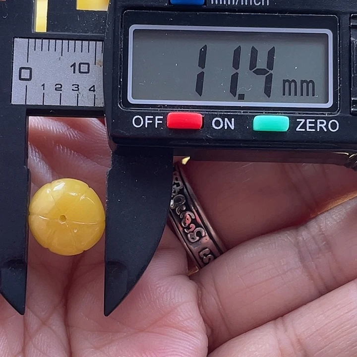 未镶嵌蜜蜡裸石59杂