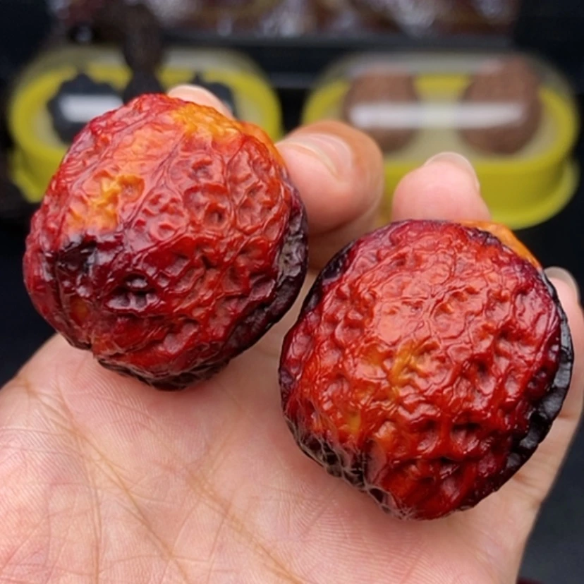 【闪购商品】文玩核桃吊坠40尺七彩蛇皮元宝