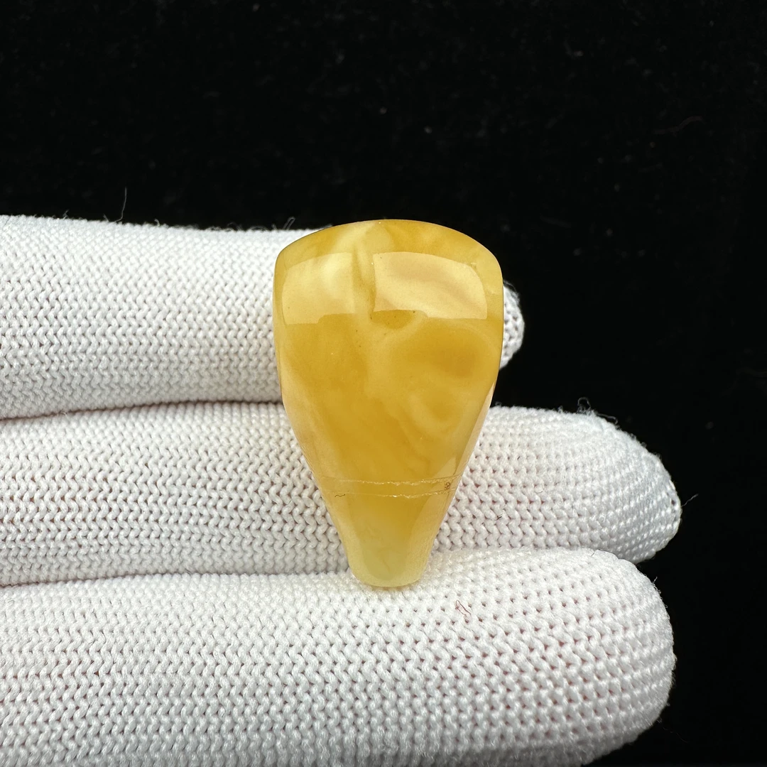 Y2964天然原矿蜜蜡 鸡油黄白花三通 17*29mm抖音基地质检发货