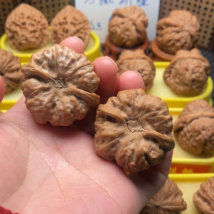 吊坠桃核蛤蟆头42。。。。。。