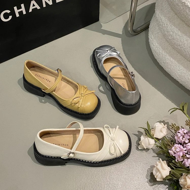 法式气质仙女鞋子新款春夏复古配裙子银色蝴蝶结玛丽珍单鞋小皮鞋