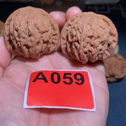 文玩核桃吊坠42泥鳅背