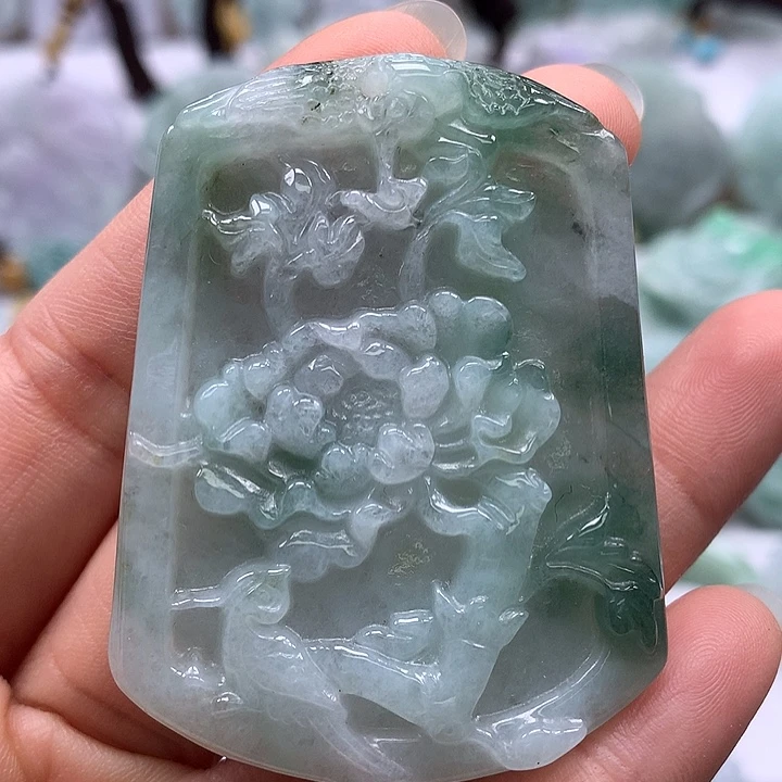 翡翠未镶嵌颈饰花开富贵多彩颜色福利