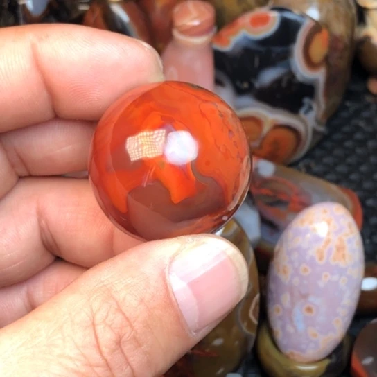 玛瑙/玉髓颈饰合金山**顶