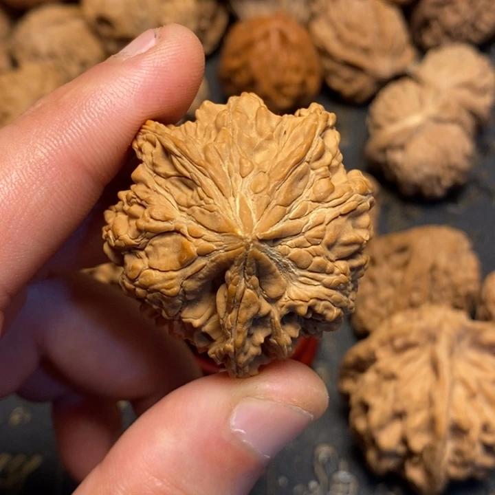 文玩核桃吊坠?***?文玩核桃异形单只