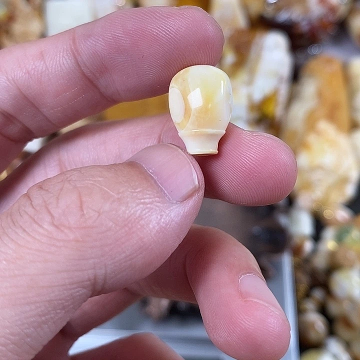 琥珀未镶嵌裸石我