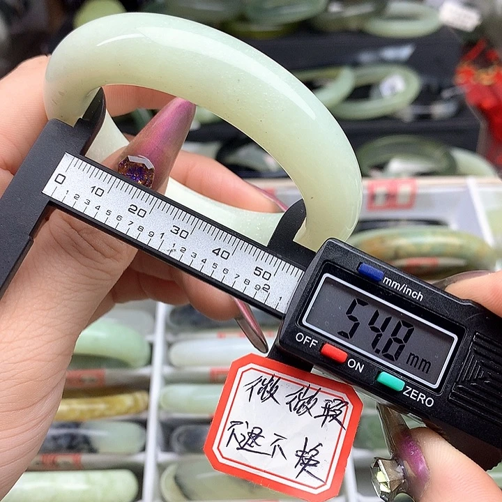 蛇纹石玉手镯未镶嵌877