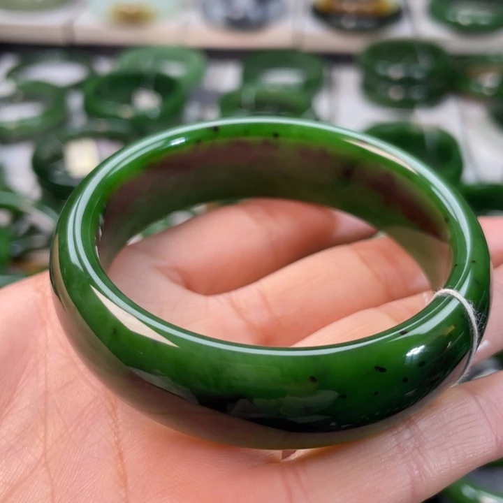 和田玉（碧玉）手镯未镶嵌