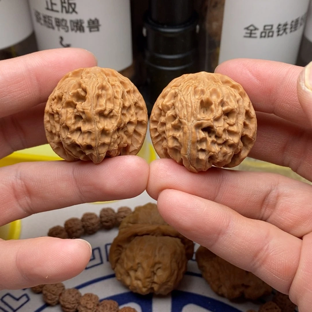 核桃把件窝*爹三七全品苹果园