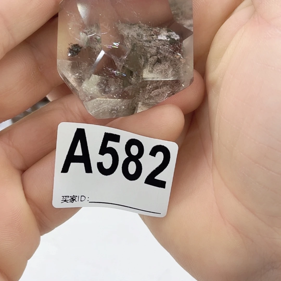 水晶天然水晶有棉有裂完美主义者谨慎下单！未镶嵌