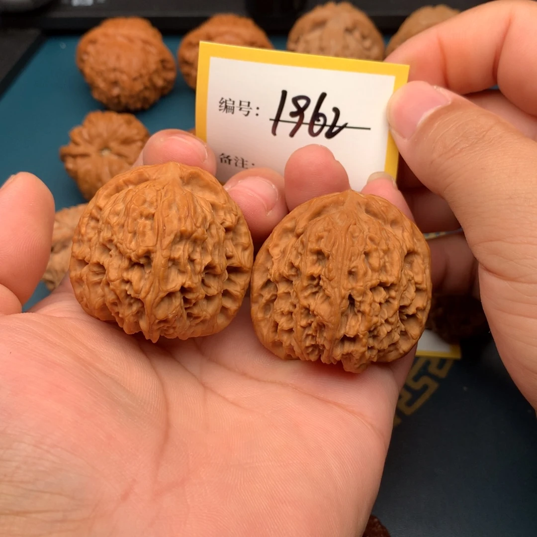 文玩核桃把件42全品南疆1962